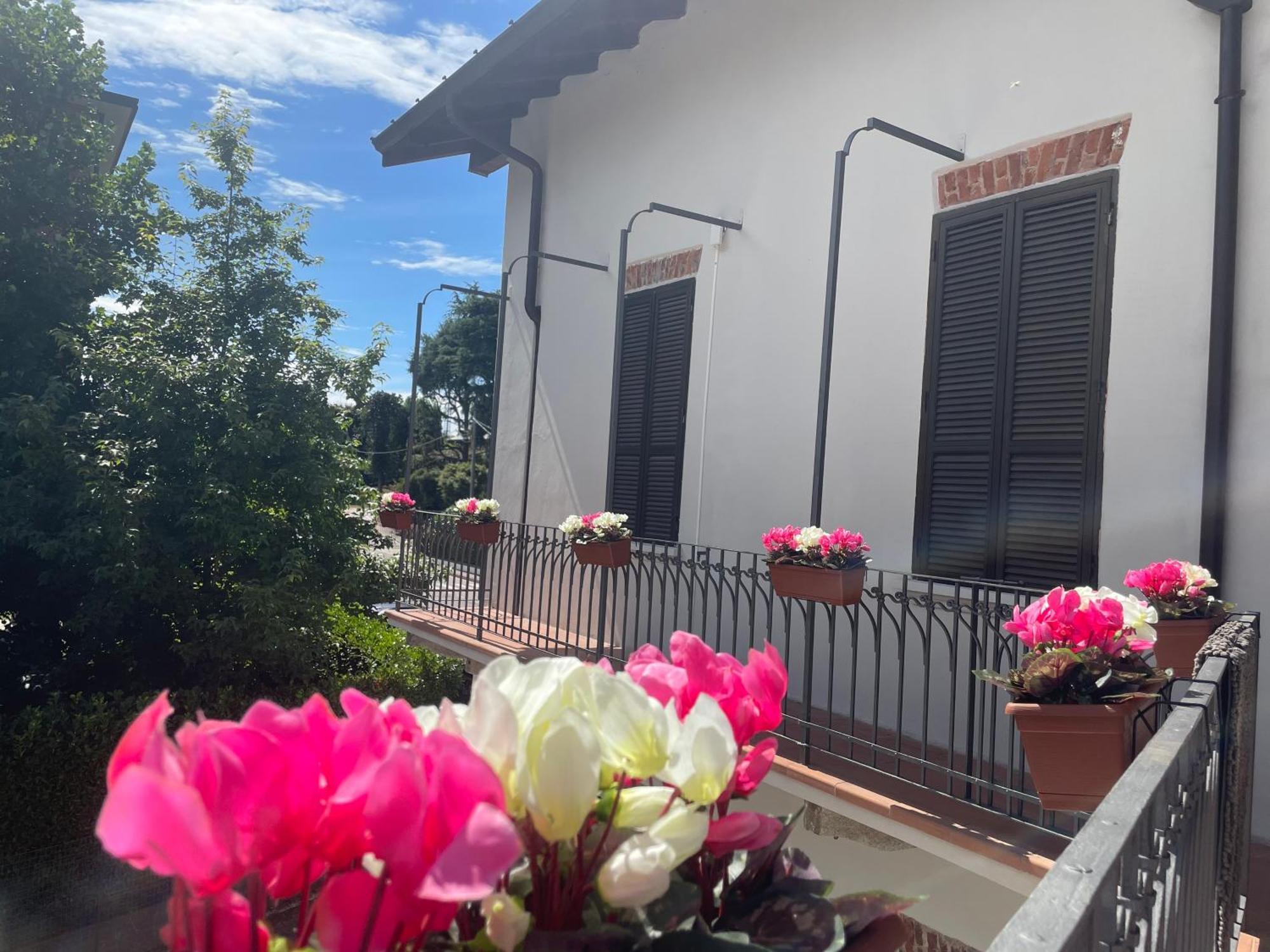 Villa Simona Malpensa ガッララーテ エクステリア 写真