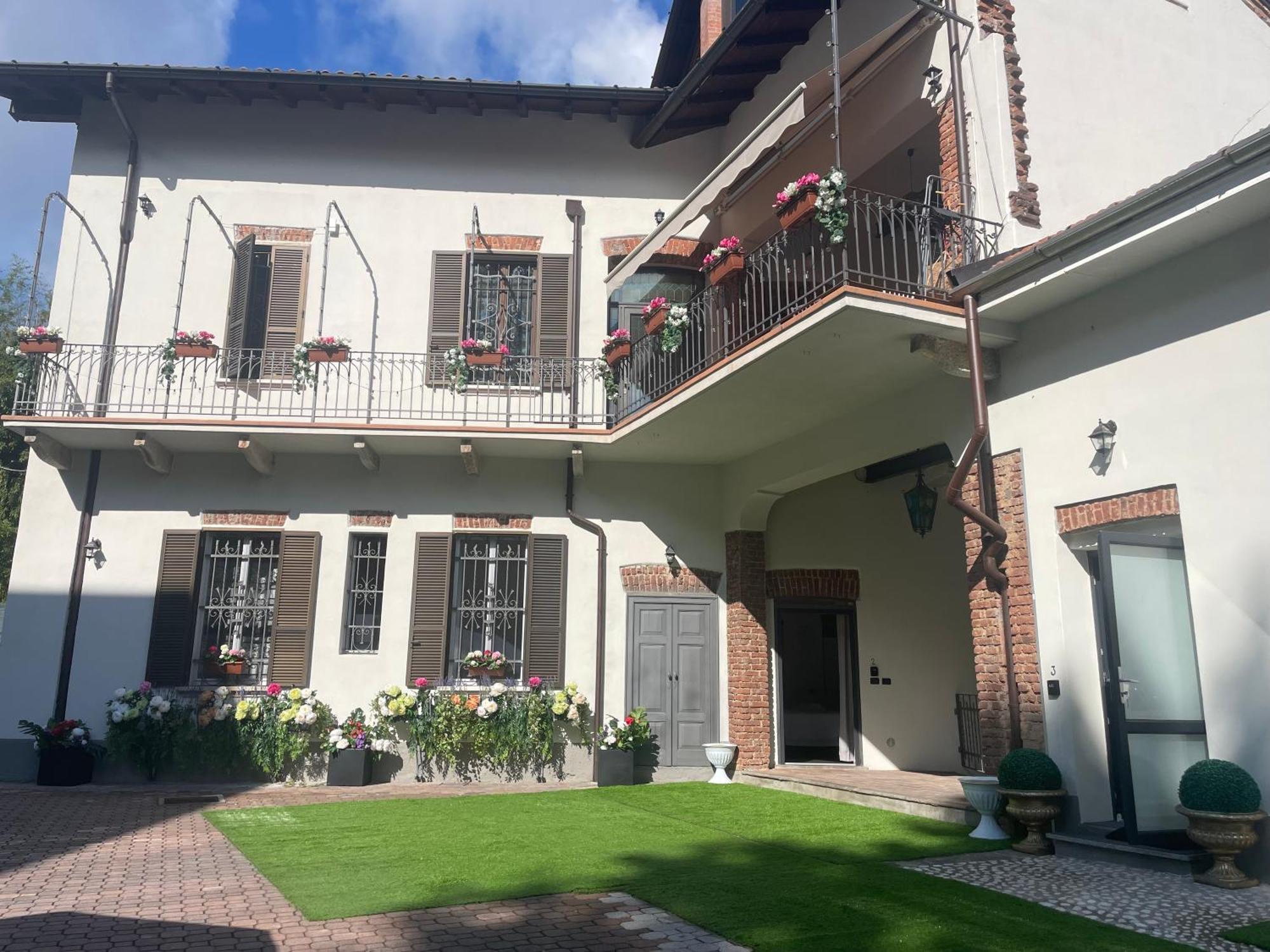 Villa Simona Malpensa ガッララーテ エクステリア 写真