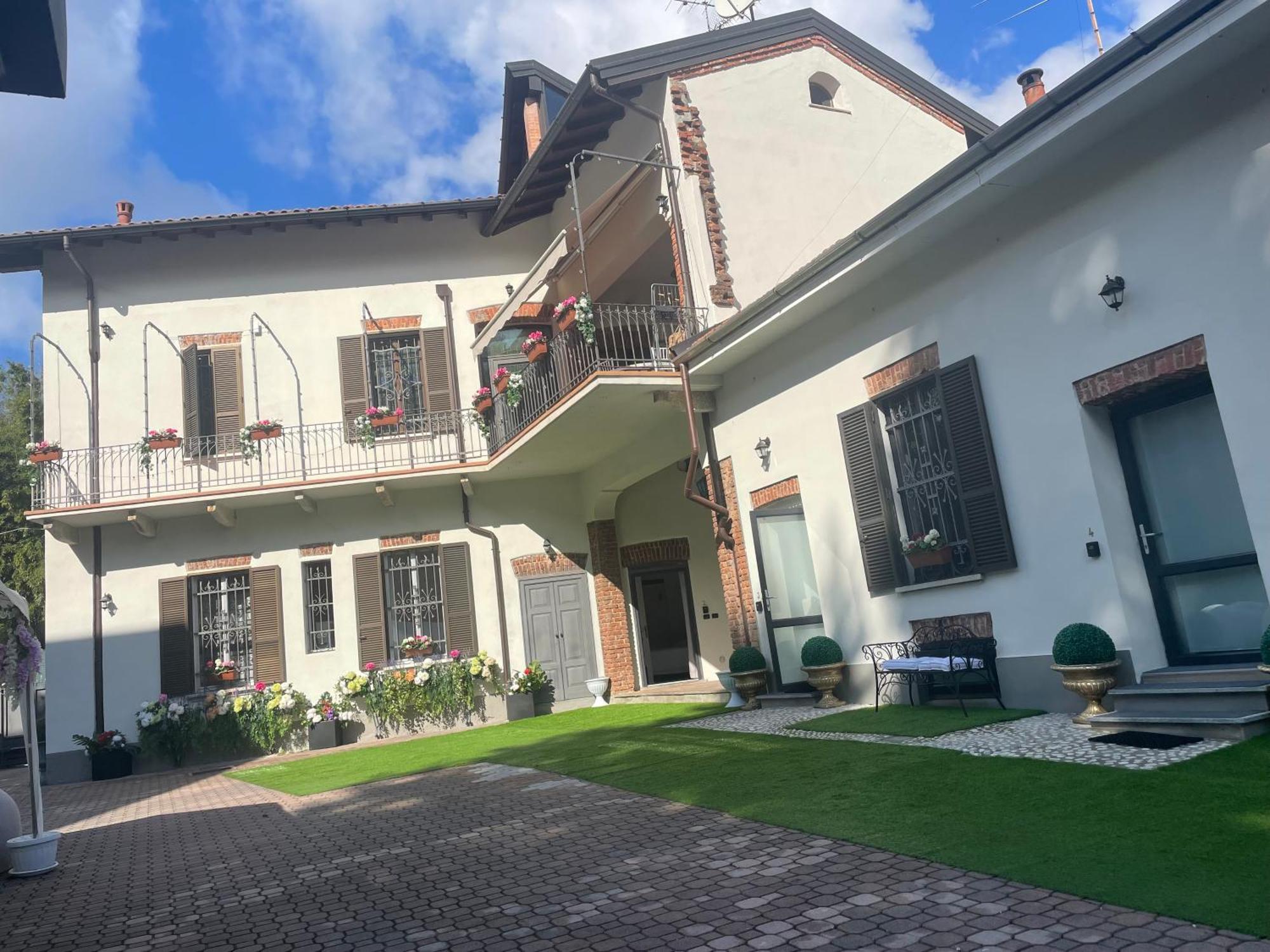 Villa Simona Malpensa ガッララーテ エクステリア 写真